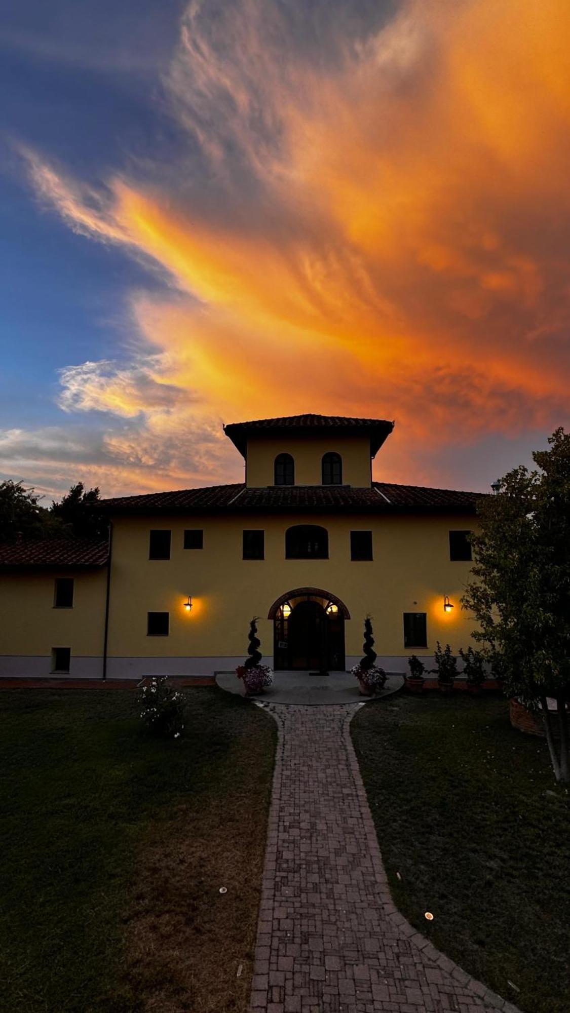 Agriturismo Cascina Cipressa San Romano  Esterno foto